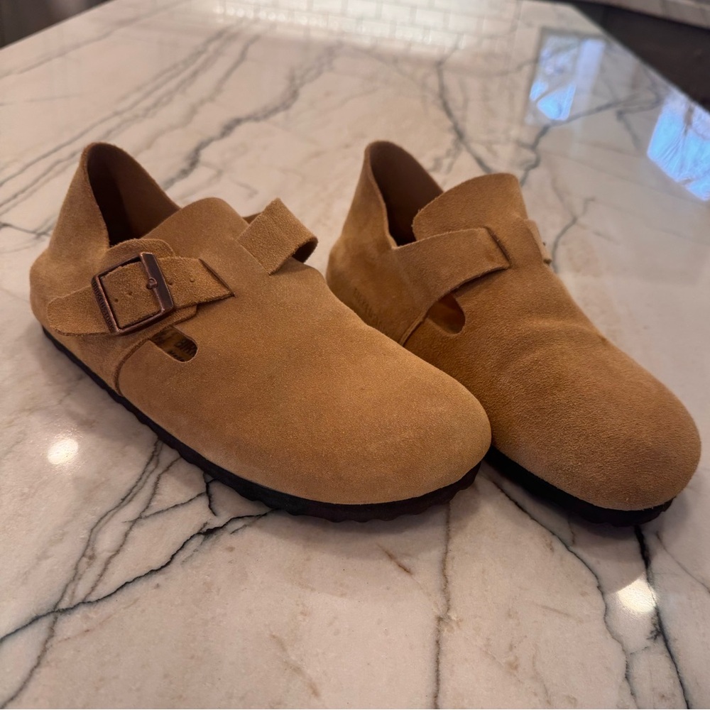 Birkenstocks: “London” in Suede Leather Latte Cream